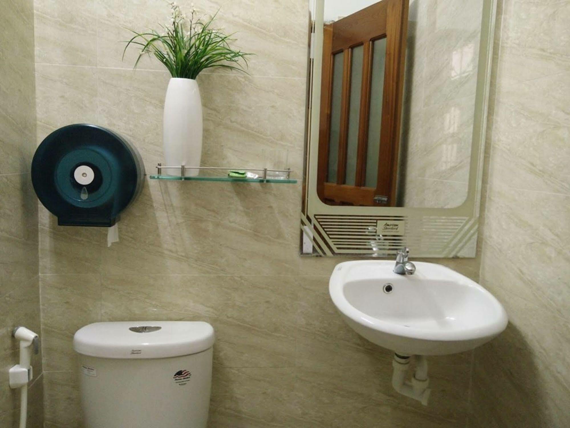 Sakura Saigon Hotel 2*