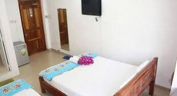 Sakura Saigon Hotel 2*
